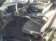 ✅ 2024 Kia EV9 Wind • VIN: KNDAFFS52R6037592 • Lot: 90968825. Wystawiony na Copart z przebiegiem 19 246 mil. Bezpłatny archiwum sprzedaży aukcyjnych z USA i szczegółowy raport historii pojazdu na DreamBid. Zdjęcie 7.