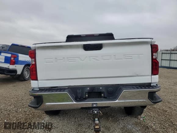 ✅ 2021 Chevrolet Silverado 2500HD LT • VIN: 1GC1YNEY2MF286686 • Lot: 90451555. Listed on Copart with 175,812 mi. Free auction sales archive from the USA and detailed vehicle history report at DreamBid. Image 6.
