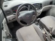 ✅ 2010 Hyundai Accent GLS • VIN: KMHCN4AC6AU462809 • Лот: 86384904. Опубликован ранее на Copart с пробегом 183 898 миль. Бесплатный доступ к архиву аукционных продаж из США и подробный отчёт об истории автомобиля на DreamBid. Изображение 8.