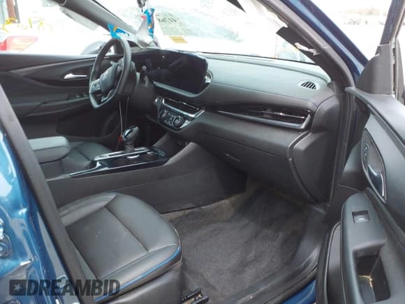 ✅ 2024 Buick Envista Sport Touring • VIN: KL47LBE25RB065336 • Lot: 41768763. Wystawiony na IAAI z przebiegiem Nie podano. Bezpłatny archiwum sprzedaży aukcyjnych z USA i szczegółowy raport historii pojazdu na DreamBid. Zdjęcie 5.