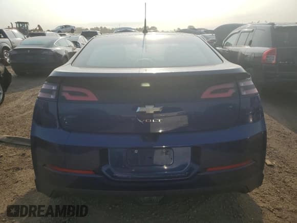 ✅ 2013 Chevrolet Volt • VIN: 1G1RD6E40DU103811 • Lot: 70837594. Wystawiony na Copart z przebiegiem 79 515 mil. Bezpłatny archiwum sprzedaży aukcyjnych z USA i szczegółowy raport historii pojazdu na DreamBid. Zdjęcie 6.