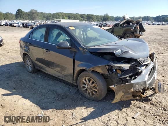 ✅ 2018 Chevrolet Sonic LT • VIN: 1G1JD5SH4J4139835 • Lot: 84706765. Listed on Copart with 131,515 mi. Free auction sales archive from the USA and detailed vehicle history report at DreamBid. Image 4.