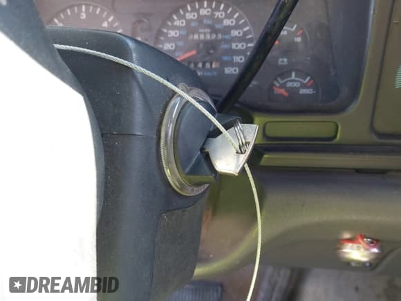 ✅ 1997 Dodge 1500 • VIN: 1B7HC13Y7VJ557362 • Lot: 42334661. Wystawiony na IAAI z przebiegiem 265 323 mil. Bezpłatny archiwum sprzedaży aukcyjnych z USA i szczegółowy raport historii pojazdu na DreamBid. Zdjęcie 11.