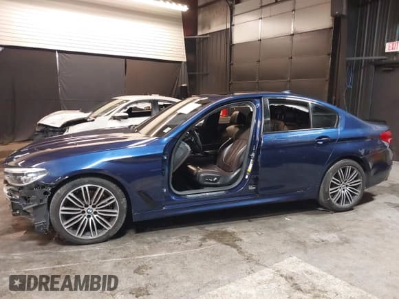 ✅ 2020 BMW 5 Series 540i xDrive • VIN: WBAJS3C04LCD33056 • Лот: 41410064. Опубликован ранее на IAAI с пробегом 71 332 миль. Бесплатный доступ к архиву аукционных продаж из США и подробный отчёт об истории автомобиля на DreamBid. Изображение 14.