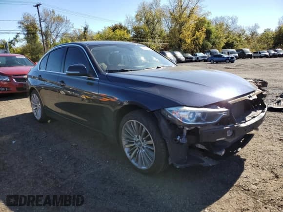 ✅ 2015 BMW 3 Series 328i • VIN: WBA3A5G54FNS87232 • Lot: 86658255. Listed on Copart with 121,483 mi. Free auction sales archive from the USA and detailed vehicle history report at DreamBid. Image 4.