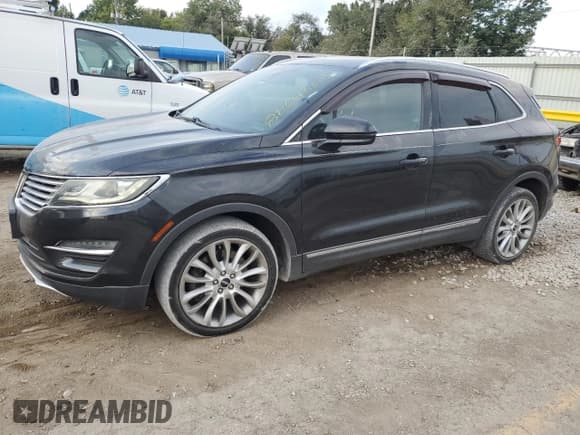 ✅ 2015 Lincoln MKC • VIN: 5LMCJ1A90FUJ29136 • Lot: 82243305. Listed on Copart with 105,653 mi. Free auction sales archive from the USA and detailed vehicle history report at DreamBid. Image 1.