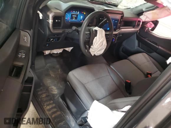 ✅ 2025 Ford F-150 XL • VIN: 1FTMF1K51SKD37217 • Лот: 69656045. Опубликован ранее на Copart с пробегом Не указан. Бесплатный доступ к архиву аукционных продаж из США и подробный отчёт об истории автомобиля на DreamBid. Изображение 8.