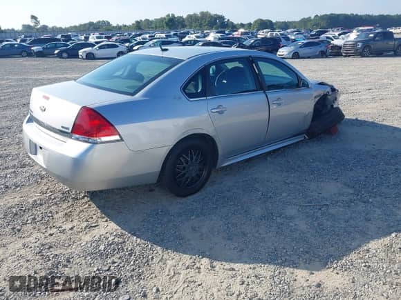 2009 Chevrolet Impala LS z VIN 2G1WB57KX91284546, wystawiony jako IAAI lot #43020374 z przebiegiem 161 178 mil mil oraz . Historia ofert i sprzedaży dostępna na DreamBid. Obrazek 4.
