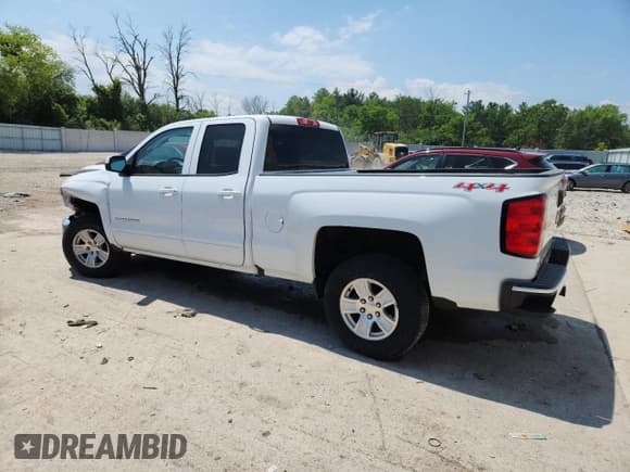 ✅ 2017 Chevrolet Silverado 1500 LT • VIN: 1GCVKREC8HZ122152 • Lot: 63298045. Listed on Copart with 121,989 mi. Free auction sales archive from the USA and detailed vehicle history report at DreamBid. Image 2.