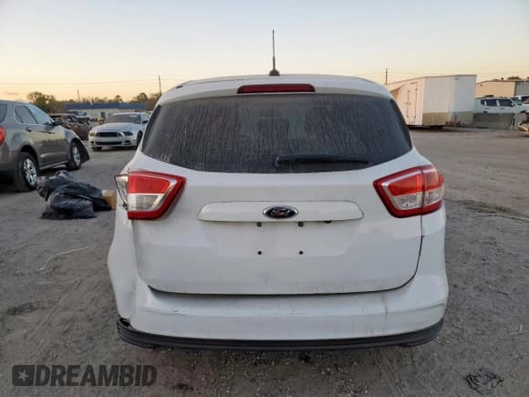 ✅ 2018 Ford C-Max SE • VIN: 1FADP5AU2JL104779 • Lot: 92509895. Wystawiony na Copart z przebiegiem 118 801 mil. Bezpłatny archiwum sprzedaży aukcyjnych z USA i szczegółowy raport historii pojazdu na DreamBid. Zdjęcie 6.