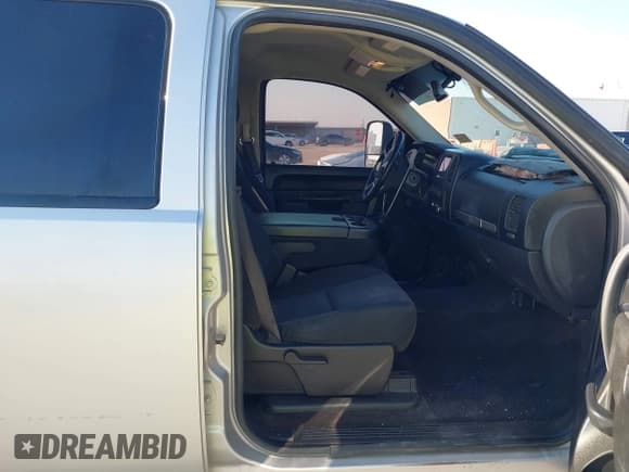 ✅ 2011 Chevrolet Silverado 2500HD LT • VIN: 1GC1KXC85BF112253 • Lot: 43358409. Listed on IAAI with 73,709 mi. Free auction sales archive from the USA and detailed vehicle history report at DreamBid. Image 5.