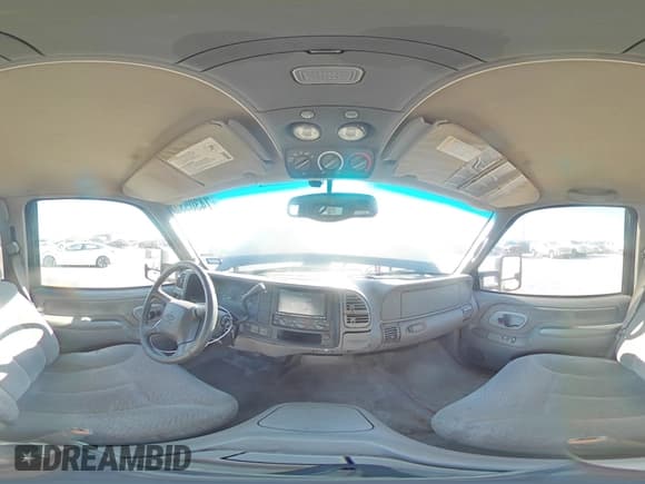 ✅ 1999 Chevrolet Suburban • VIN: 3GNFK16R8XG250888 • Lot: 74305324. Wystawiony na Copart z przebiegiem 208 707 mil. Bezpłatny archiwum sprzedaży aukcyjnych z USA i szczegółowy raport historii pojazdu na DreamBid. Zdjęcie 13.