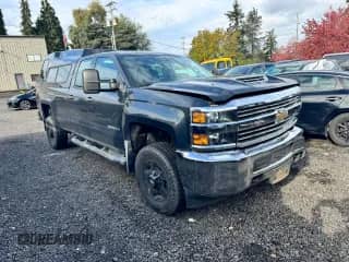 ✅ 2017 Chevrolet Silverado 2500HD • VIN: 1GC2KUEY9HZ334849 • Lot: 79345004. Wystawiony na Copart z przebiegiem 73 211 mil. Bezpłatny archiwum sprzedaży aukcyjnych z USA i szczegółowy raport historii pojazdu na DreamBid. Zdjęcie 1.