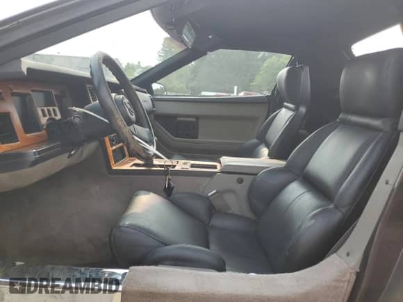 1989 Chevrolet Corvette with VIN 1G1YY3184K5124840, listed as a Copart auction lot 67181315 with 59,188 mi miles and Clean title. Bid and sale history available at DreamBid. Image 7.