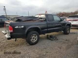 ✅ 2003 Dodge Dakota • VIN: 1D7HG32X93S273172 • Lot: 80704424. Wystawiony na Copart z przebiegiem 141 409 mil. Bezpłatny archiwum sprzedaży aukcyjnych z USA i szczegółowy raport historii pojazdu na DreamBid. Zdjęcie 3.