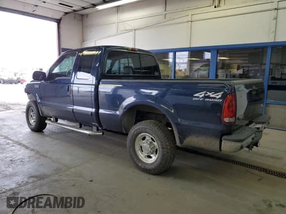 ✅ 2002 Ford F-250 XL • VIN: 1FTNX21S02EB16298 • Lot: 46616645. Listed on Copart with 209,365 mi. Free auction sales archive from the USA and detailed vehicle history report at DreamBid. Image 2.