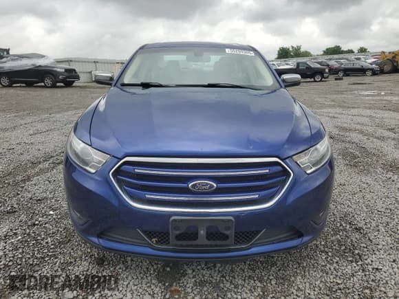 ✅ 2013 Ford Taurus Limited • VIN: 1FAHP2F85DG137770 • Lot: 55289305. Listed on Copart with 179,863 mi. Free auction sales archive from the USA and detailed vehicle history report at DreamBid. Image 5.
