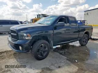 2018 Ram 1500 Express z VIN 1C6RR7FT3JS175508, wystawiony jako Copart lot #70002155 z przebiegiem 118 165 mil mil oraz Szkoda całkowita • Salvage title. Historia ofert i sprzedaży dostępna na DreamBid. Obrazek 1.
