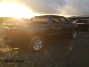 ✅ 2019 Chevrolet Silverado 1500 Custom • VIN: 3GCUYBEF0KG700103 • Lot: 78824654. Wystawiony na Copart z przebiegiem 69 011 mil. Bezpłatny archiwum sprzedaży aukcyjnych z USA i szczegółowy raport historii pojazdu na DreamBid. Zdjęcie 3.