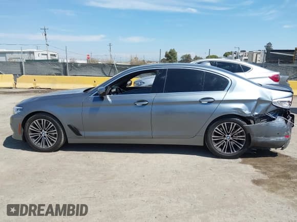 ✅ 2017 BMW 5 Series 530i • VIN: WBAJA5C36HG893781 • Lot: 43151248. Listed on IAAI with 71,084 mi. Free auction sales archive from the USA and detailed vehicle history report at DreamBid. Image 14.
