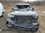 ✅ 2021 Ford Police Interceptor Utility • VIN: 1FM5K8AB1MGA87320 • Lot: 45517665. Wystawiony na Copart z przebiegiem Nie podano. Bezpłatny archiwum sprzedaży aukcyjnych z USA i szczegółowy raport historii pojazdu na DreamBid. Zdjęcie 5.