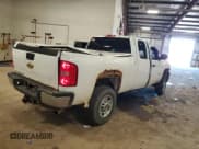 ✅ 2013 Chevrolet Silverado 2500HD Work Truck • VIN: 1GC2KVCG2DZ111711 • Lot: 63404665. Wystawiony na Copart z przebiegiem 251 909 mil. Bezpłatny archiwum sprzedaży aukcyjnych z USA i szczegółowy raport historii pojazdu na DreamBid. Zdjęcie 3.