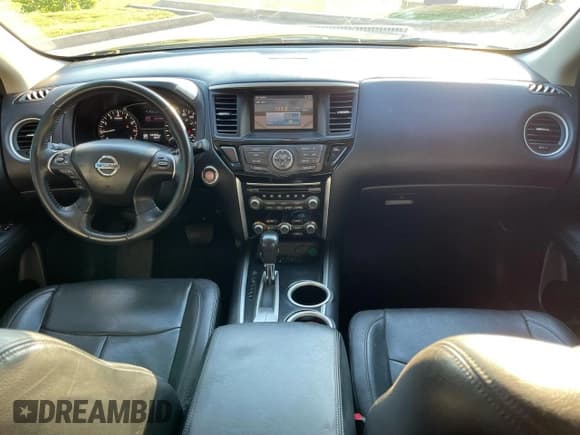 ✅ 2014 Nissan Pathfinder S • VIN: 5N1AR2MN6EC733487 • Lot: 90743075. Wystawiony na Copart z przebiegiem 132 960 mil. Bezpłatny archiwum sprzedaży aukcyjnych z USA i szczegółowy raport historii pojazdu na DreamBid. Zdjęcie 9.