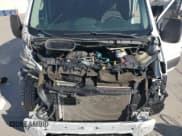 ✅ 2019 Ford Transit Passenger XL • VIN: 1FBAX2CM2KKA99488 • Lot: 71166995. Wystawiony na Copart z przebiegiem 136 593 mil. Bezpłatny archiwum sprzedaży aukcyjnych z USA i szczegółowy raport historii pojazdu na DreamBid. Zdjęcie 12.