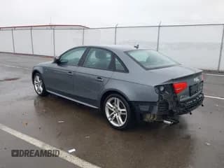 ✅ 2016 Audi A4 Premium • VIN: WAUBFAFLXGN012147 • Lot: 41824117. Wystawiony na IAAI z przebiegiem Nie podano. Bezpłatny archiwum sprzedaży aukcyjnych z USA i szczegółowy raport historii pojazdu na DreamBid. Zdjęcie 3.