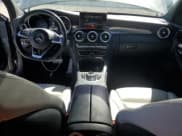 ✅ 2018 Mercedes-Benz C 43 AMG • VIN: 55SWF6EB2JU251965 • Lot: 67585245. Wystawiony na Copart z przebiegiem 75 579 mil. Bezpłatny archiwum sprzedaży aukcyjnych z USA i szczegółowy raport historii pojazdu na DreamBid. Zdjęcie 8.