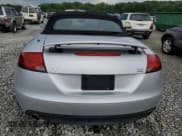 ✅ 2008 Audi TT 3.2L • VIN: TRURD38J481038594 • Lot: 61454905. Wystawiony na Copart z przebiegiem 165 720 mil. Bezpłatny archiwum sprzedaży aukcyjnych z USA i szczegółowy raport historii pojazdu na DreamBid. Zdjęcie 6.