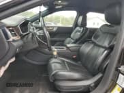 ✅ 2019 Lincoln Continental Select • VIN: 1LN6L9TK2K5600068 • Lot: 71923694. Listed on Copart with 148,108 mi. Free auction sales archive from the USA and detailed vehicle history report at DreamBid. Image 7.