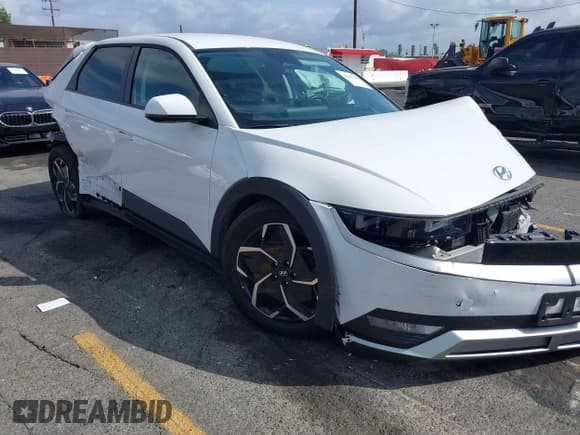 ✅ 2024 Hyundai Ioniq 5 SEL • VIN: KM8KN4DE5RU335215 • Лот: 43447391. Опубликован ранее на IAAI с пробегом 10 915 миль. Бесплатный доступ к архиву аукционных продаж из США и подробный отчёт об истории автомобиля на DreamBid. Изображение 1.