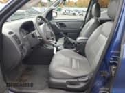 ✅ 2007 Ford Escape Hybrid • VIN: 1FMCU59H77KA69978 • Lot: 90352685. Listed on Copart with 141,255 mi. Free auction sales archive from the USA and detailed vehicle history report at DreamBid. Image 7.