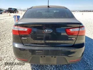 ✅ 2015 Kia Rio EX • VIN: KNADN4A30F6468624 • Lot: 90703385. Wystawiony na Copart z przebiegiem 67 321 mil. Bezpłatny archiwum sprzedaży aukcyjnych z USA i szczegółowy raport historii pojazdu na DreamBid. Zdjęcie 6.