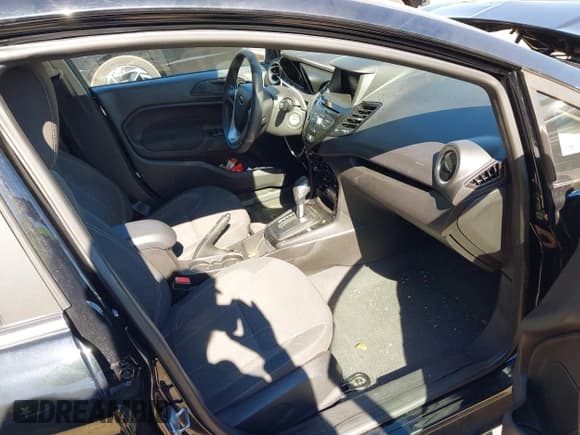 ✅ 2019 Ford Fiesta SE • VIN: 3FADP4EJXKM148281 • Lot: 43509216. Listed on IAAI with 86,612 mi. Free auction sales archive from the USA and detailed vehicle history report at DreamBid. Image 5.