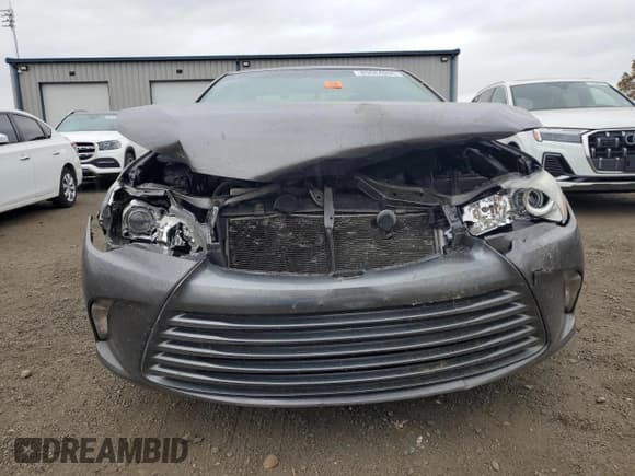 ✅ 2017 Toyota Camry XLE • VIN: 4T1BF1FK2HU451582 • Lot: 89684095. Listed on Copart with 107,420 mi. Free auction sales archive from the USA and detailed vehicle history report at DreamBid. Image 5.