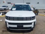 ✅ 2025 Hyundai Santa Fe SE • VIN: 5NMP14GL6SH134811 • Lot: 43112938. Wystawiony na IAAI z przebiegiem 7 924 mil. Bezpłatny archiwum sprzedaży aukcyjnych z USA i szczegółowy raport historii pojazdu na DreamBid. Zdjęcie 13.