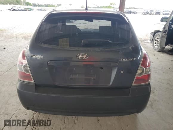 ✅ 2010 Hyundai Accent GS • VIN: KMHCM3AC3AU184173 • Лот: 65429885. Опубликован ранее на Copart с пробегом 174 998 миль. Бесплатный доступ к архиву аукционных продаж из США и подробный отчёт об истории автомобиля на DreamBid. Изображение 6.