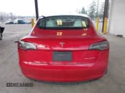 ✅ 2022 Tesla Model 3 Long Range • VIN: 5YJ3E1EB9NF170302 • Lot: 41538719. Wystawiony na IAAI z przebiegiem 11 460 mil. Bezpłatny archiwum sprzedaży aukcyjnych z USA i szczegółowy raport historii pojazdu na DreamBid. Zdjęcie 17.