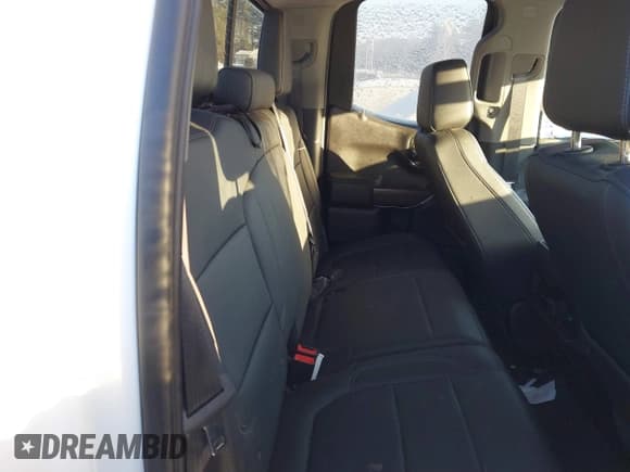 ✅ 2019 Chevrolet Silverado 1500 • VIN: 1GCVYEEDXKZ343887 • Лот: 41319530. Опубликован ранее на IAAI с пробегом 60 819 миль. Бесплатный доступ к архиву аукционных продаж из США и подробный отчёт об истории автомобиля на DreamBid. Изображение 8.