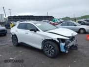 ✅ 2025 Lexus RZ 450e Premium • VIN: JTJAAAAB7SA028301 • Лот: 42518068. Опубликован ранее на IAAI с пробегом 1 244 миль. Бесплатный доступ к архиву аукционных продаж из США и подробный отчёт об истории автомобиля на DreamBid. Изображение 1.