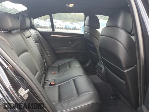 ✅ 2013 BMW 5 Series 550i xDrive • VIN: WBAFU9C51DDY70930 • Lot: 71580755. Listed on Copart with 127,406 mi. Free auction sales archive from the USA and detailed vehicle history report at DreamBid. Image 10.