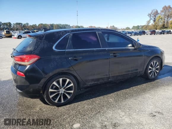 ✅ 2018 Hyundai Elantra • VIN: KMHH35LE3JU068801 • Lot: 91292795. Listed on Copart with 61,112 mi. Free auction sales archive from the USA and detailed vehicle history report at DreamBid. Image 3.
