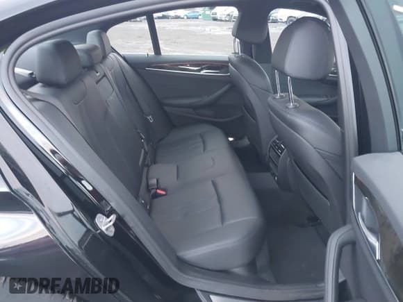 ✅ 2019 BMW 5 Series 530i xDrive • VIN: WBAJA7C55KWC78118 • Лот: 43656317. Опубликован ранее на IAAI с пробегом 87 932 миль. Бесплатный доступ к архиву аукционных продаж из США и подробный отчёт об истории автомобиля на DreamBid. Изображение 8.