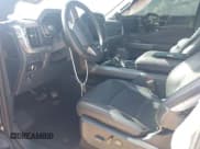 ✅ 2025 Ford F-150 Lariat • VIN: 1FTFW5L50SKD42245 • Lot: 42659242. Wystawiony na IAAI z przebiegiem 5 666 mil. Bezpłatny archiwum sprzedaży aukcyjnych z USA i szczegółowy raport historii pojazdu na DreamBid. Zdjęcie 5.