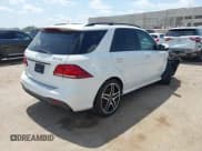 ✅ 2018 Mercedes-Benz GLE 43 AMG • VIN: 4JGDA6EB9JB168989 • Lot: 42549650. Wystawiony na IAAI z przebiegiem 94 170 mil. Bezpłatny archiwum sprzedaży aukcyjnych z USA i szczegółowy raport historii pojazdu na DreamBid. Zdjęcie 4.