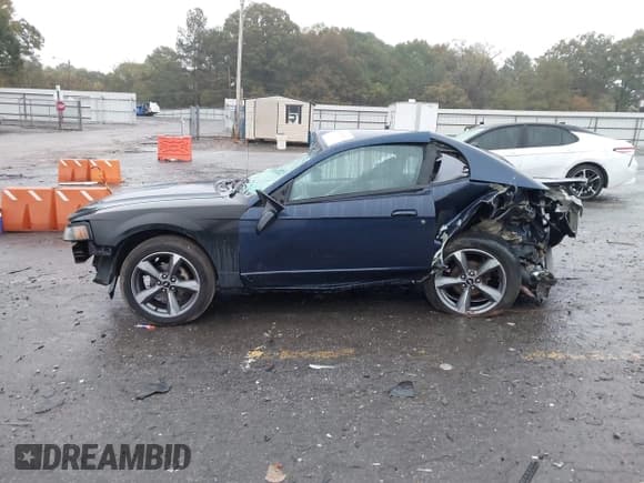 ✅ 2002 Ford Mustang Standard • VIN: 1FAFP40442F142518 • Lot: 43550203. Listed on IAAI with Not provided. Free auction sales archive from the USA and detailed vehicle history report at DreamBid. Image 14.