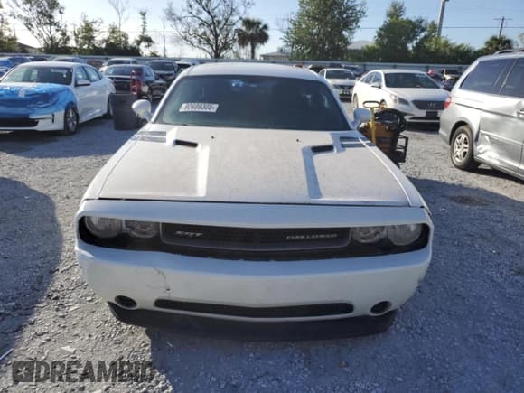 ✅ 2013 Dodge Challenger SXT • VIN: 2C3CDYAG2DH663331 • Lot: 90699305. Wystawiony na Copart z przebiegiem 154 386 mil. Bezpłatny archiwum sprzedaży aukcyjnych z USA i szczegółowy raport historii pojazdu na DreamBid. Zdjęcie 5.