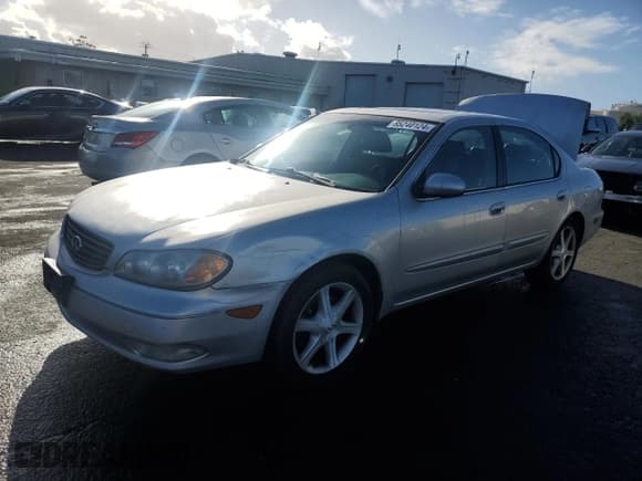 ✅ 2002 Infiniti I35 Luxury • VIN: JNKDA31AX2T000286 • Лот: 85240124. Опубликован ранее на Copart с пробегом 224 182 миль. Бесплатный доступ к архиву аукционных продаж из США и подробный отчёт об истории автомобиля на DreamBid. Изображение 1.